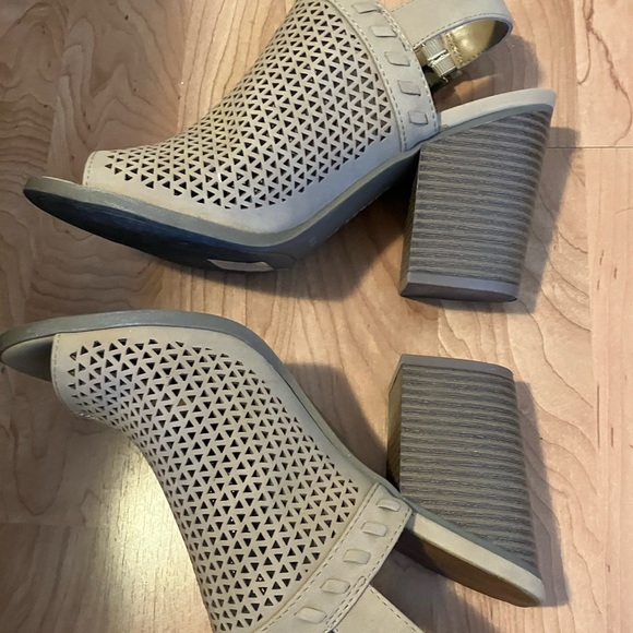 Block heel peep toe sandals - Picture 4 of 6